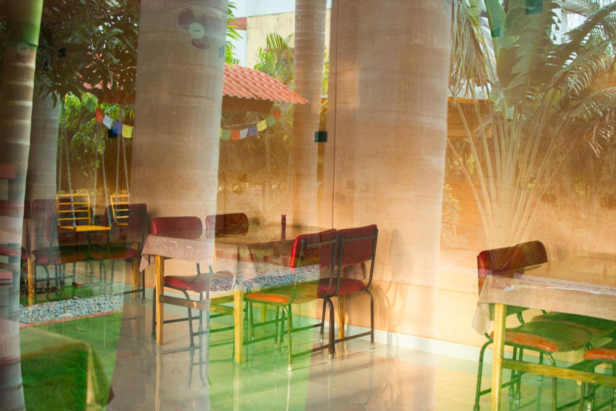 Galaxy Guest House Bhairāhawā المظهر الخارجي الصورة