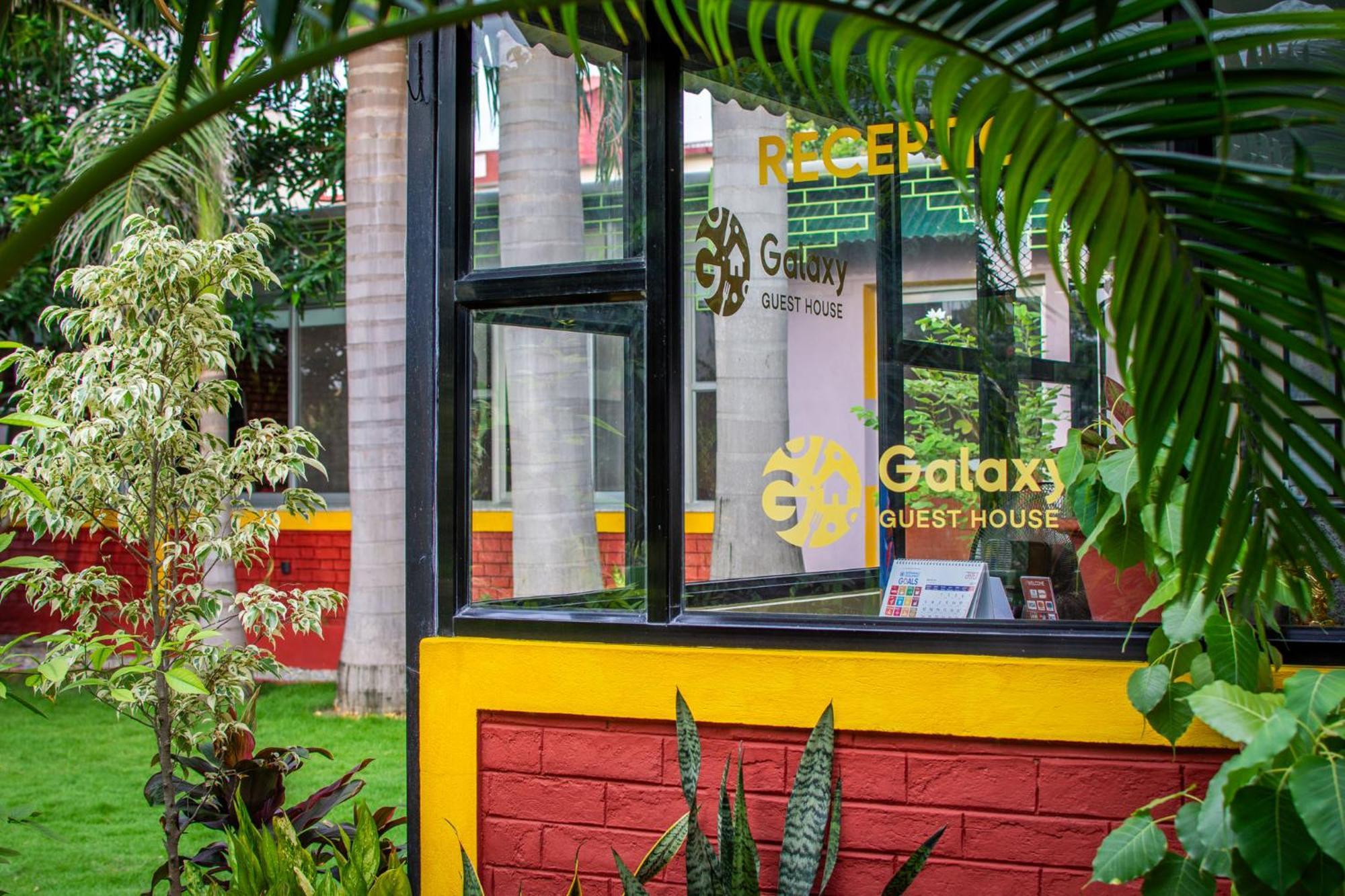 Galaxy Guest House Bhairāhawā المظهر الخارجي الصورة
