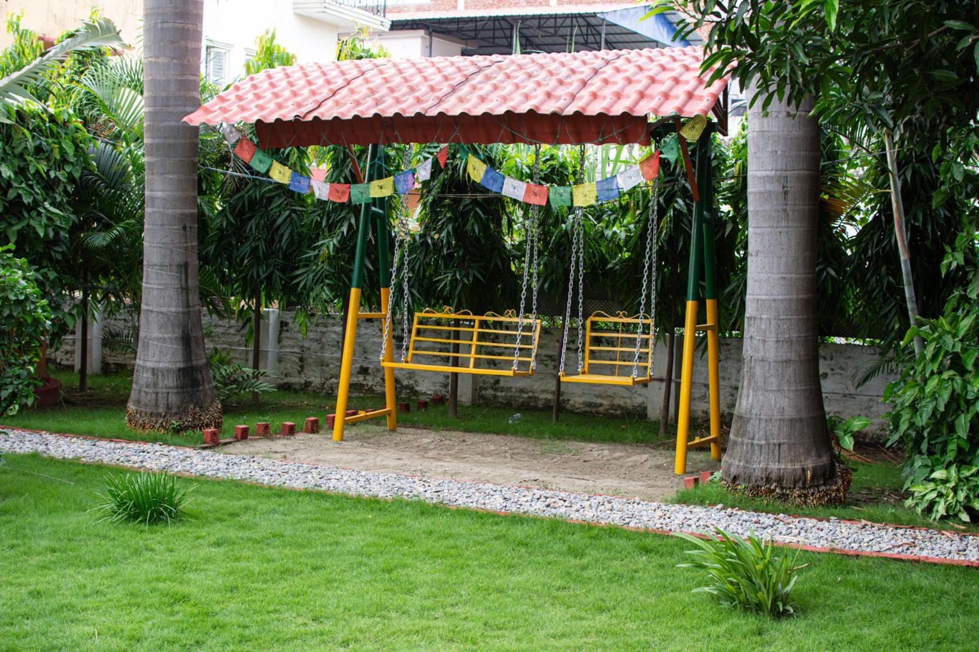 Galaxy Guest House Bhairāhawā المظهر الخارجي الصورة