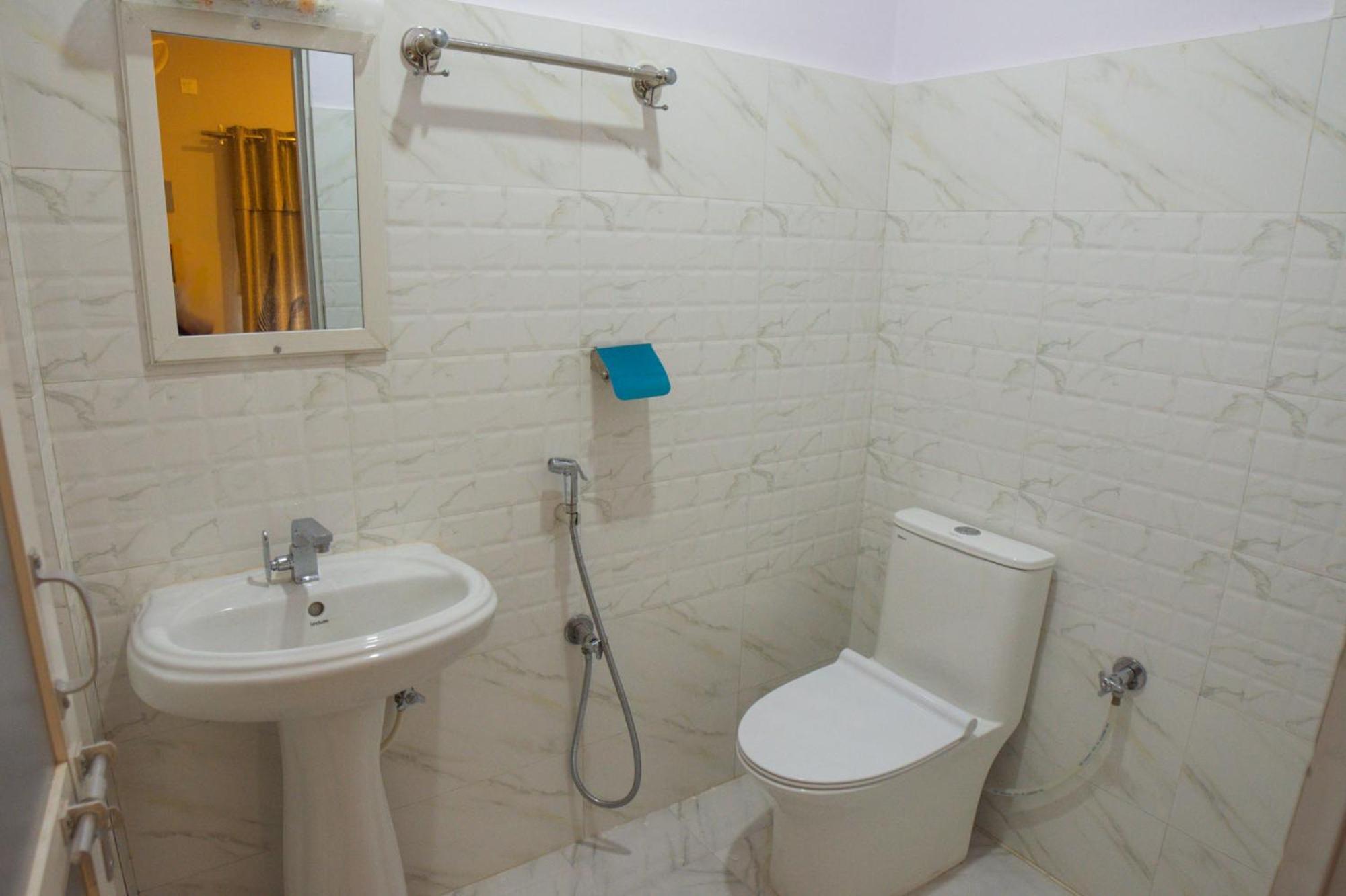 Galaxy Guest House Bhairāhawā الغرفة الصورة