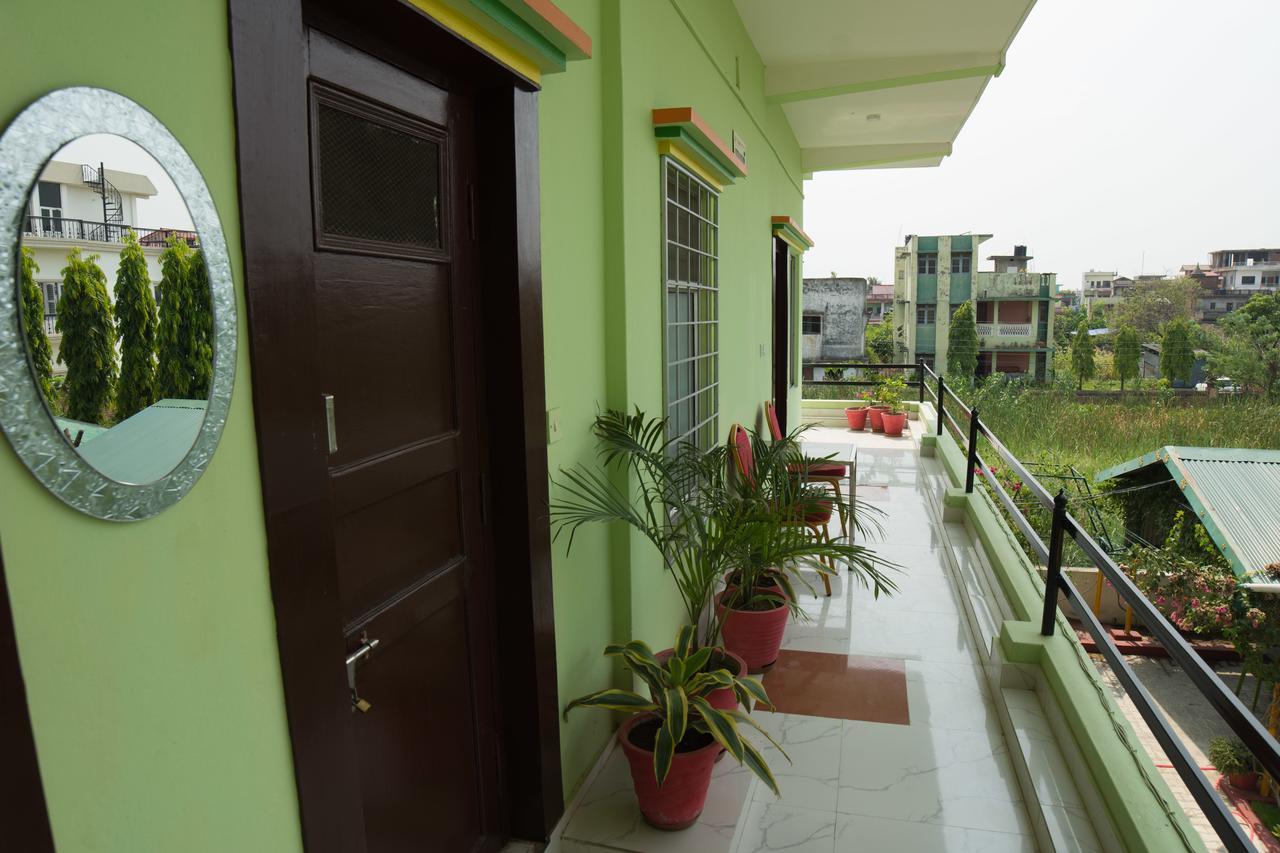 Galaxy Guest House Bhairāhawā المظهر الخارجي الصورة