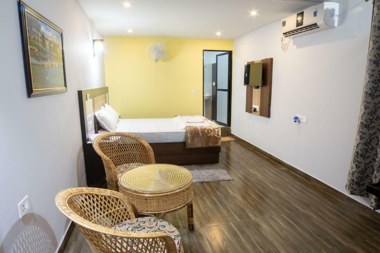 Galaxy Guest House Bhairāhawā المظهر الخارجي الصورة